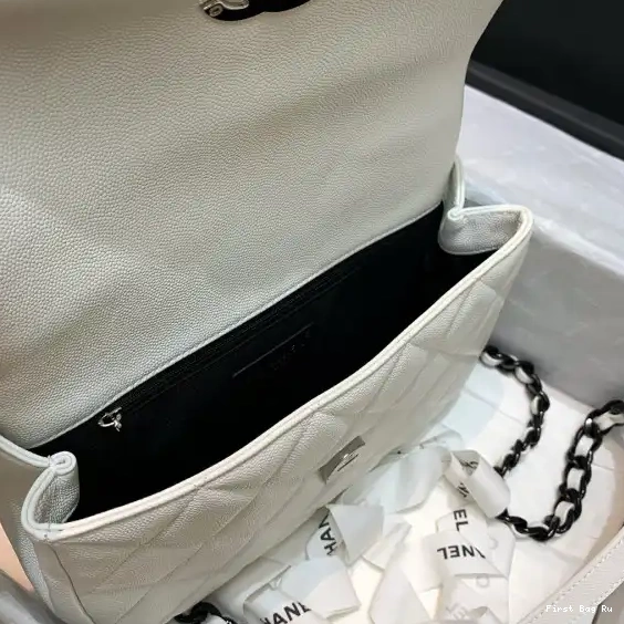 First Bag Ru BAG FLAP CHANEL 0521